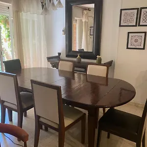 https://apartamento-poeta-zorrilla.es-andalucia.com