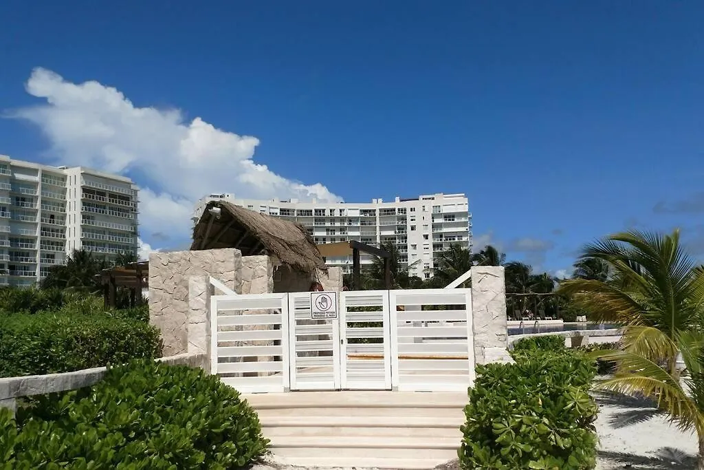 Hermoso Condo De 2 Habitaciones Frente Al Caribe Cancún México