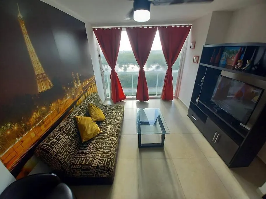 Hermoso Condo De 2 Habitaciones Frente Al Caribe Cancún México