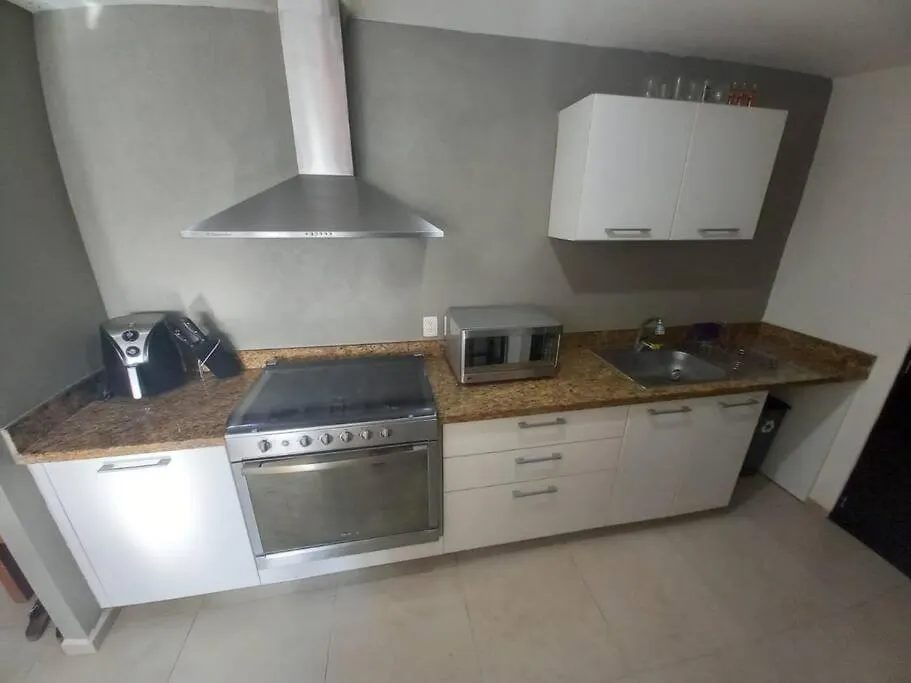 Hermoso Condo De 2 Habitaciones Frente Al Caribe Cancún 0*,  México