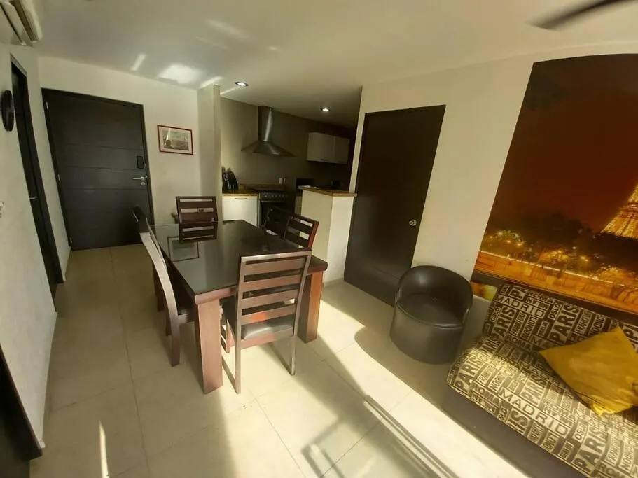 Hermoso Condo De 2 Habitaciones Frente Al Caribe Cancún 0*,