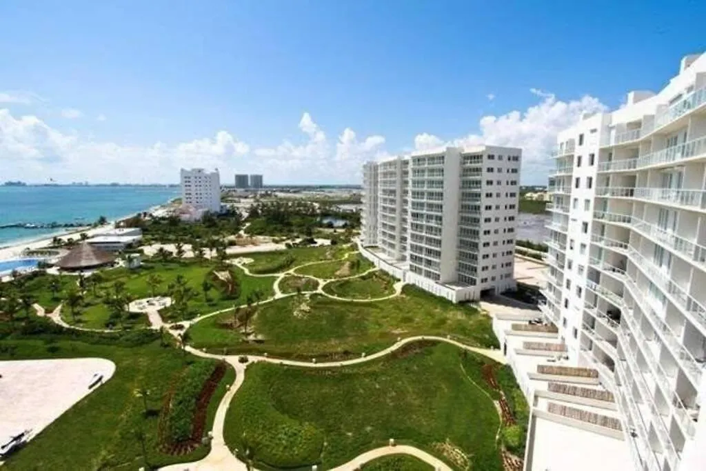 Apartamento Hermoso Condo De 2 Habitaciones Frente Al Caribe Cancún