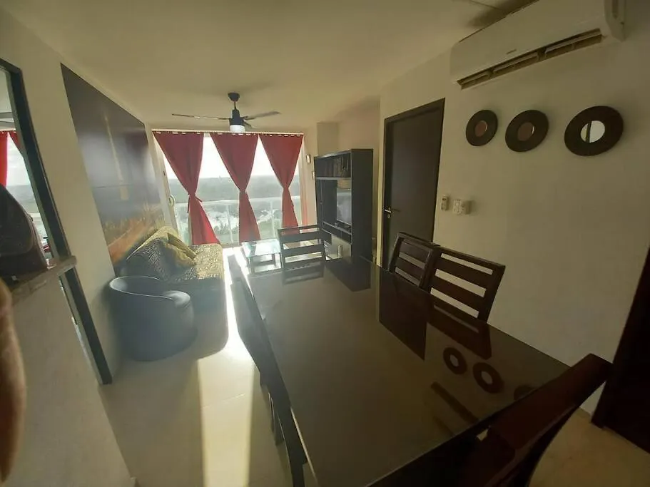 Apartamento Hermoso Condo De 2 Habitaciones Frente Al Caribe Cancún México